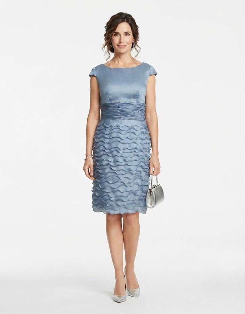Conjunto de Ceremonia Azul con Falda de Volantes y Abrigo Estampado - Imagen 2